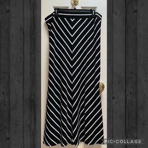 torrid Chevron Maxi Skirt - size 3